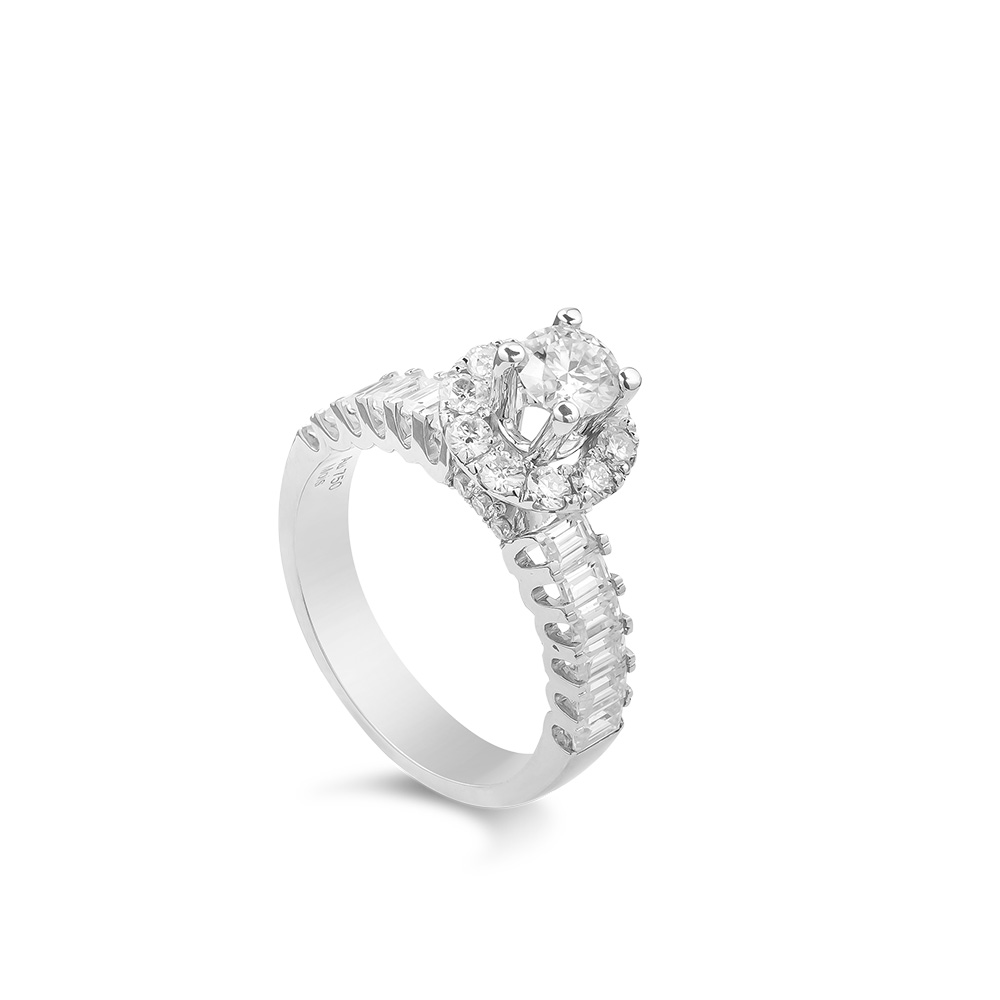 Tham khảo ngay 10 mẫu nhẫn cầu hôn vàng 18k đẹp nhất 2024 7 Nhẫn Cầu Hôn Pave Halo 2936